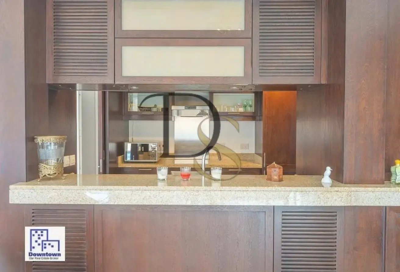 Spacious layout with Fountain Lake View Furnished