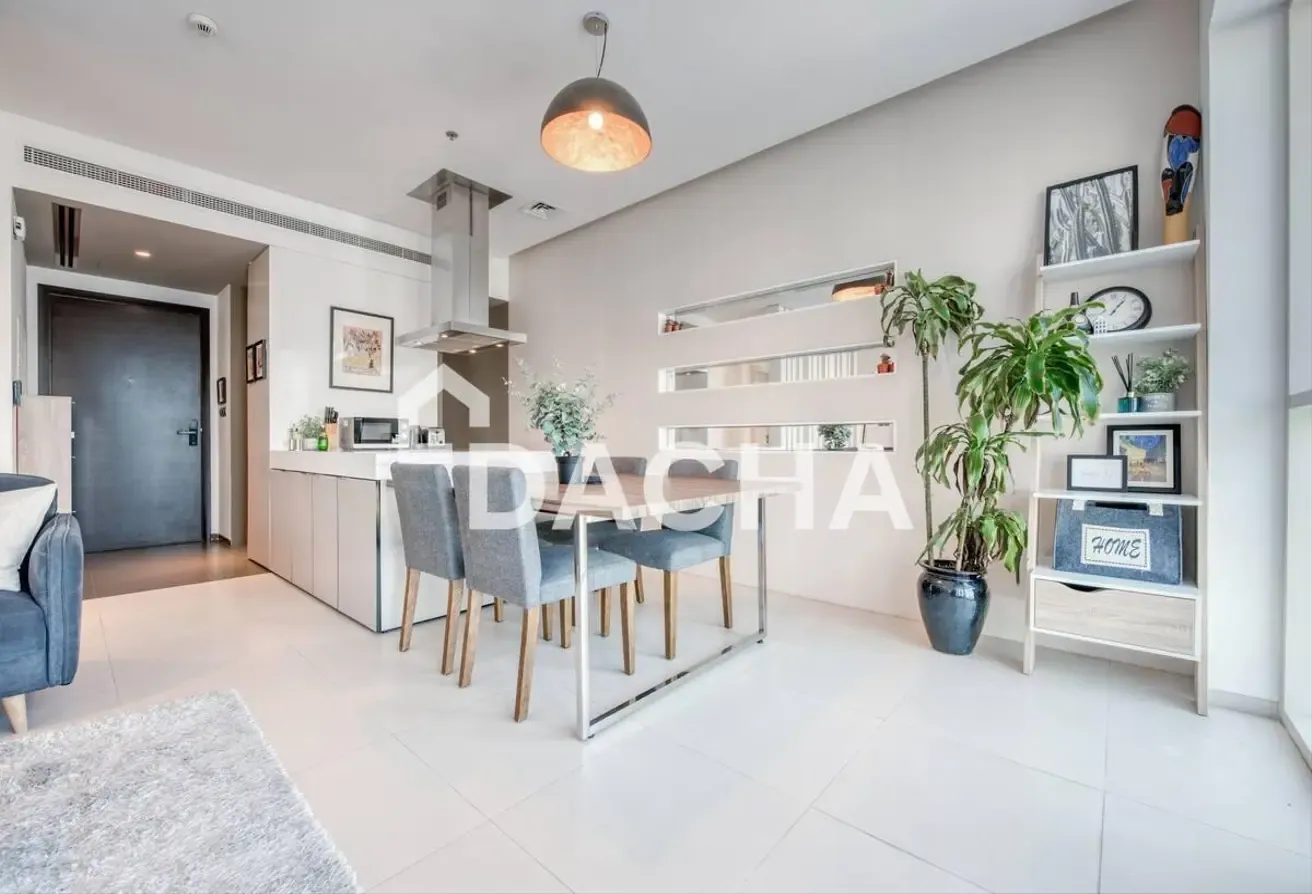 Marina View | Vacant | Upgraded | Fully Furnished