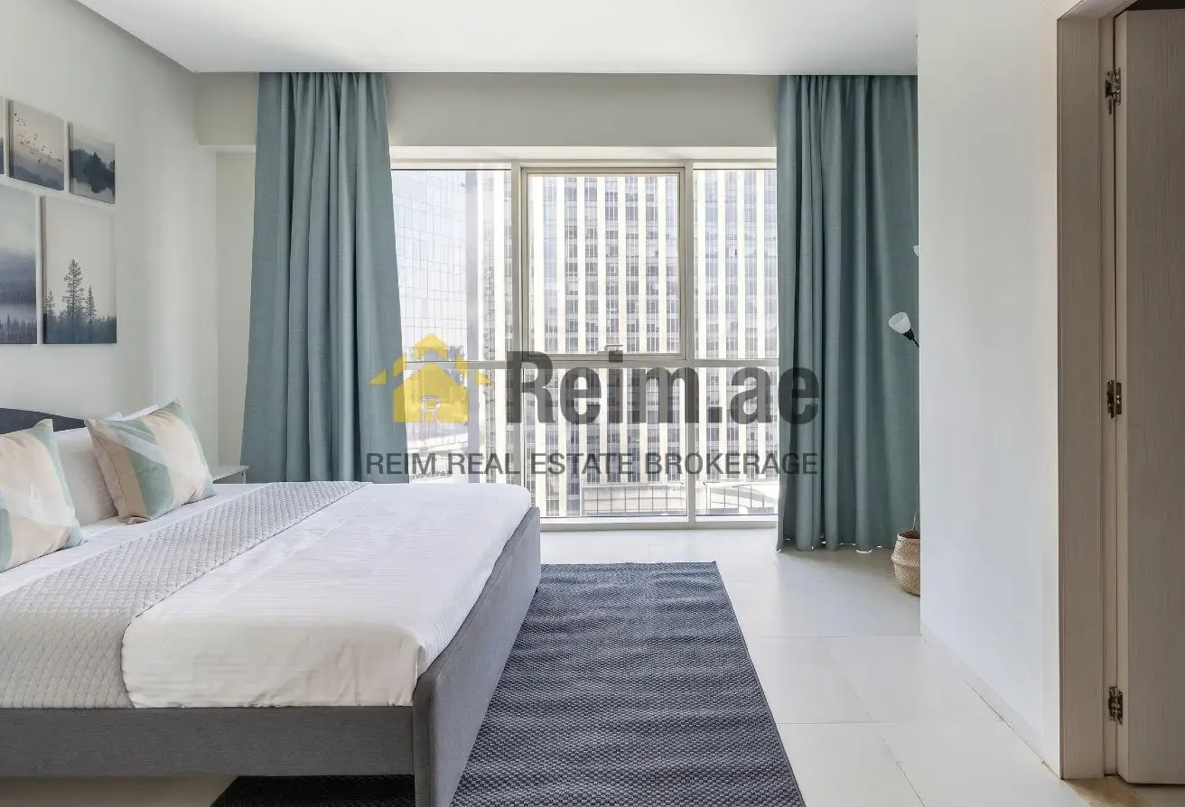 High Floor | Fully Upgraded | Full Lake View