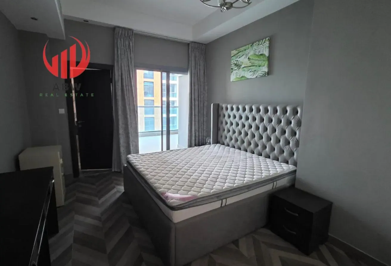 Move Into Luxury | Hot Offer  | Canal & City Views