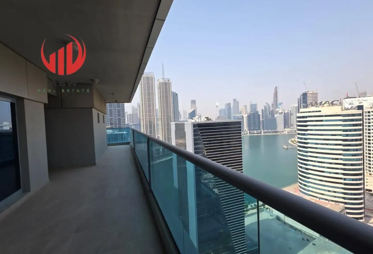 Move Into Luxury | Hot Offer  | Canal & City Views