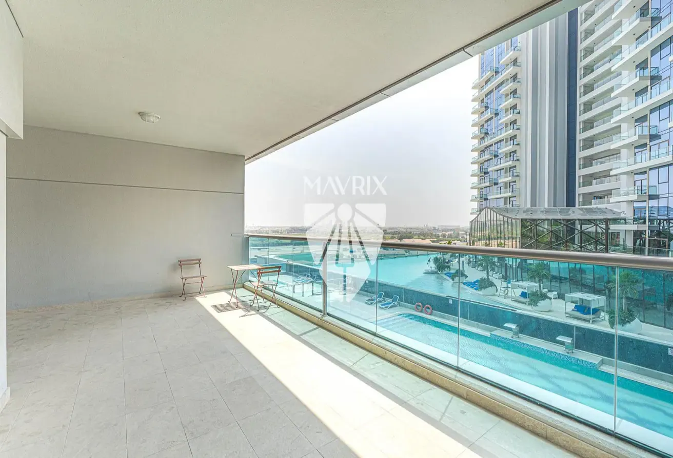 Large layout | Pool View | Vacant | Furnished