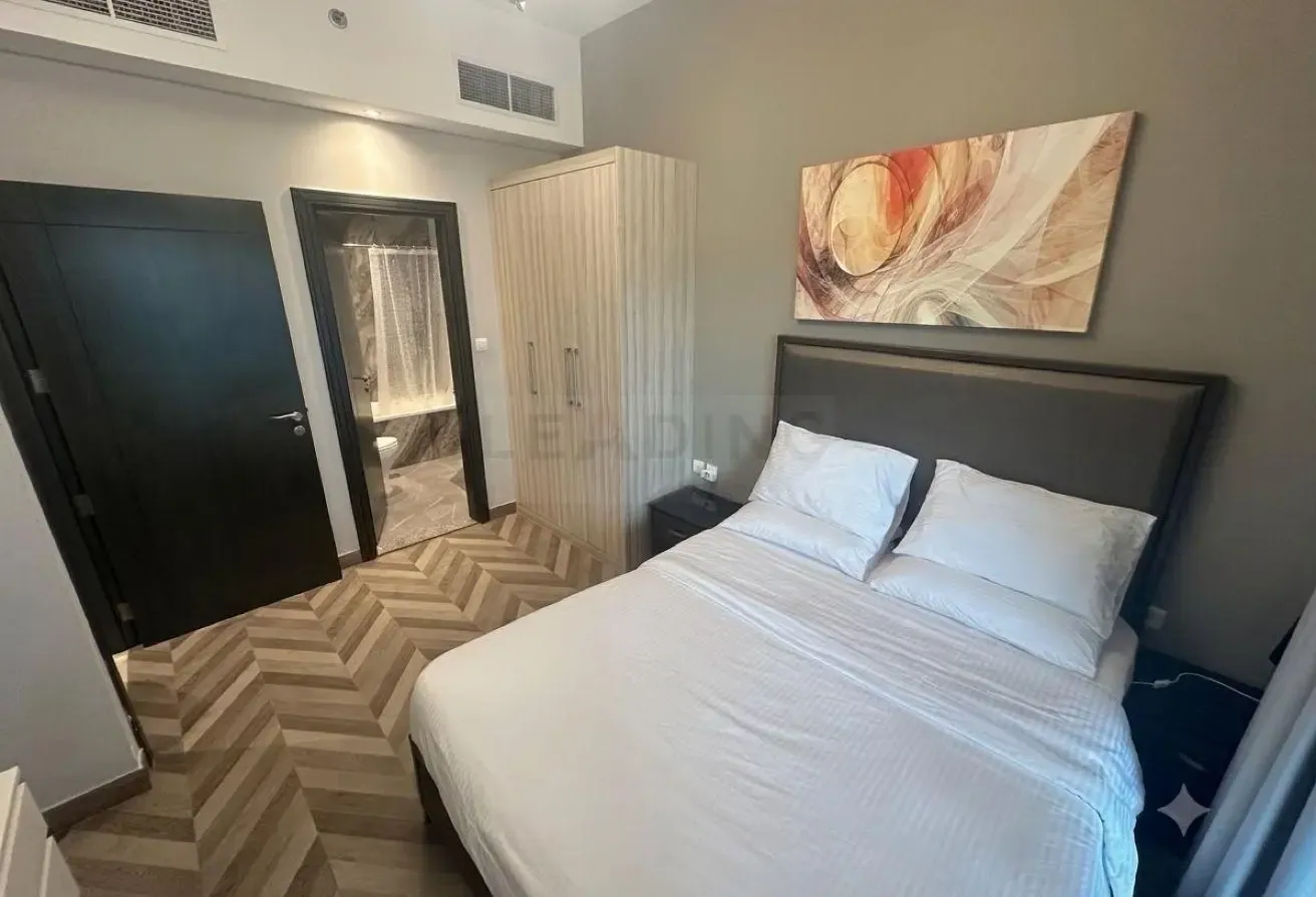 Bright & Spacious | Premium Apartment | Ready to M