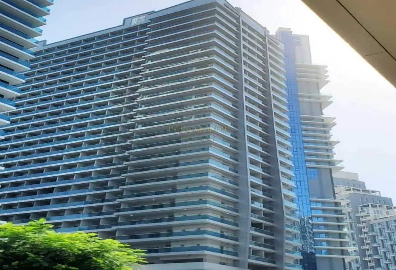 Elite Business Bay Residence with Balcony