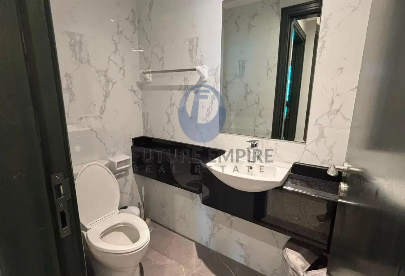 Luxury 1BR | Fully Furnished | Burj & Canal View