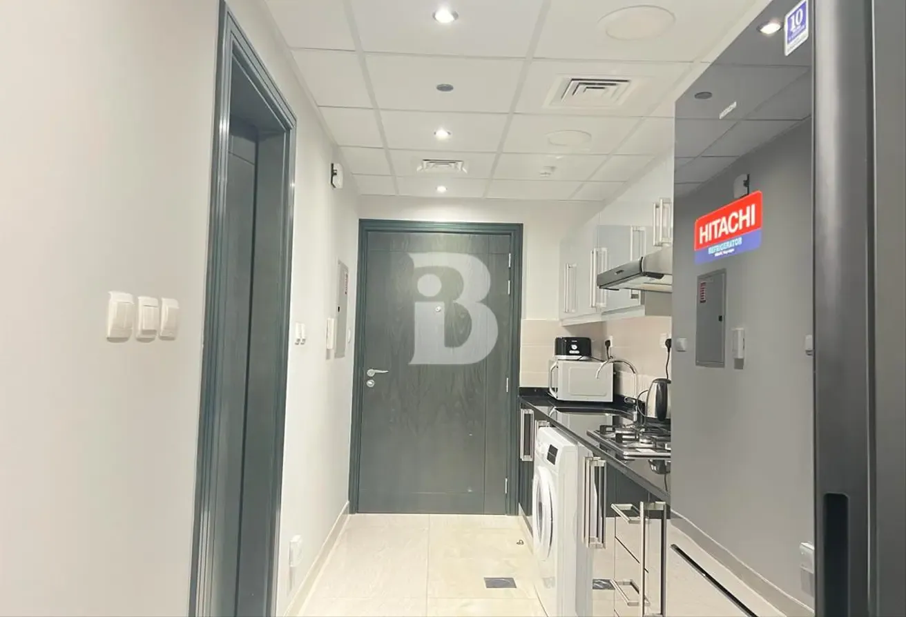 FULLY FURNISHED | SPACIOUS | PRIME LOCATION