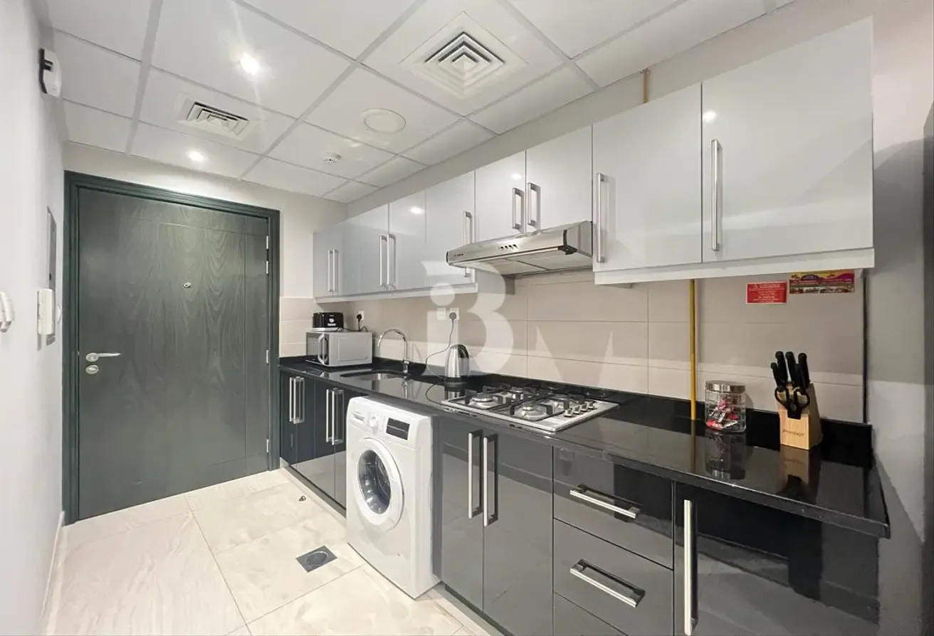 FULLY FURNISHED | SPACIOUS | PRIME LOCATION