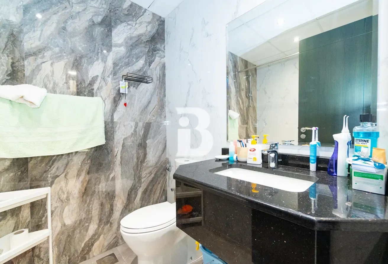 FULLY FURNISHED | SPACIOUS | PRIME LOCATION