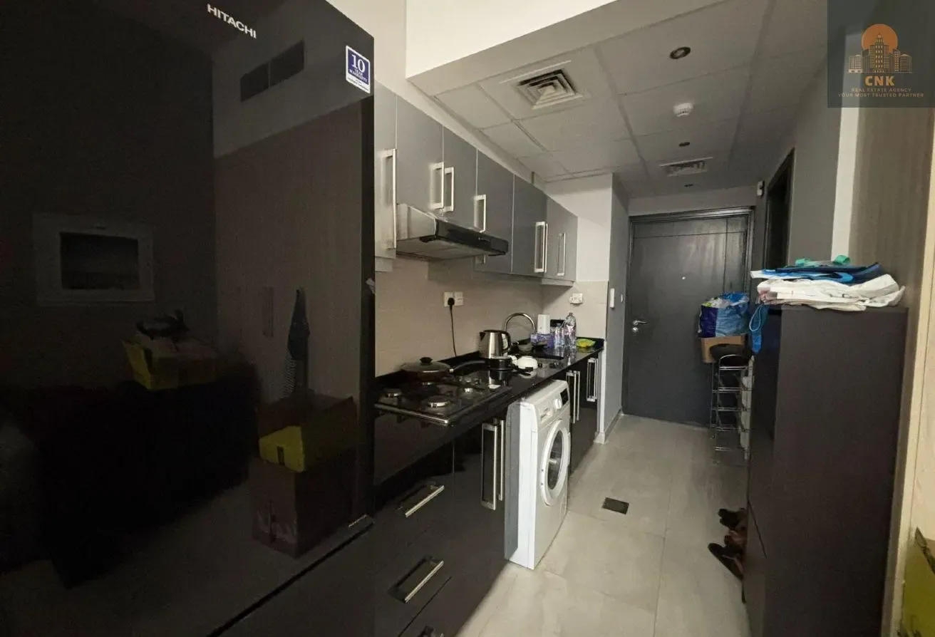 HIGH FLOOR|BURJ VIEWS|FURNISHED|BUS STOP NEARBY