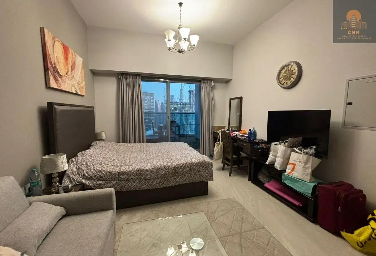 HIGH FLOOR|BURJ VIEWS|FURNISHED|BUS STOP NEARBY