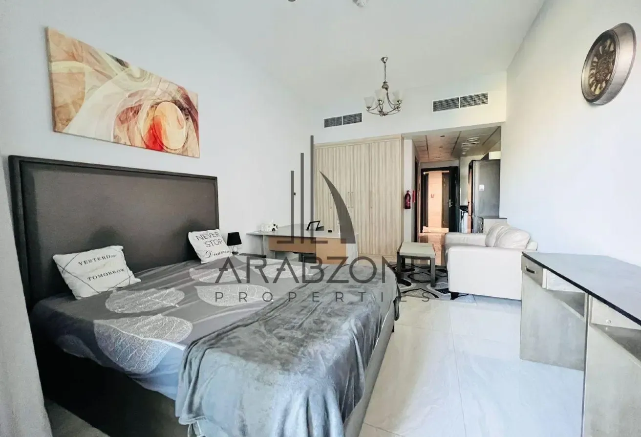 Bright & Spacious | Well maintained |Higher floor