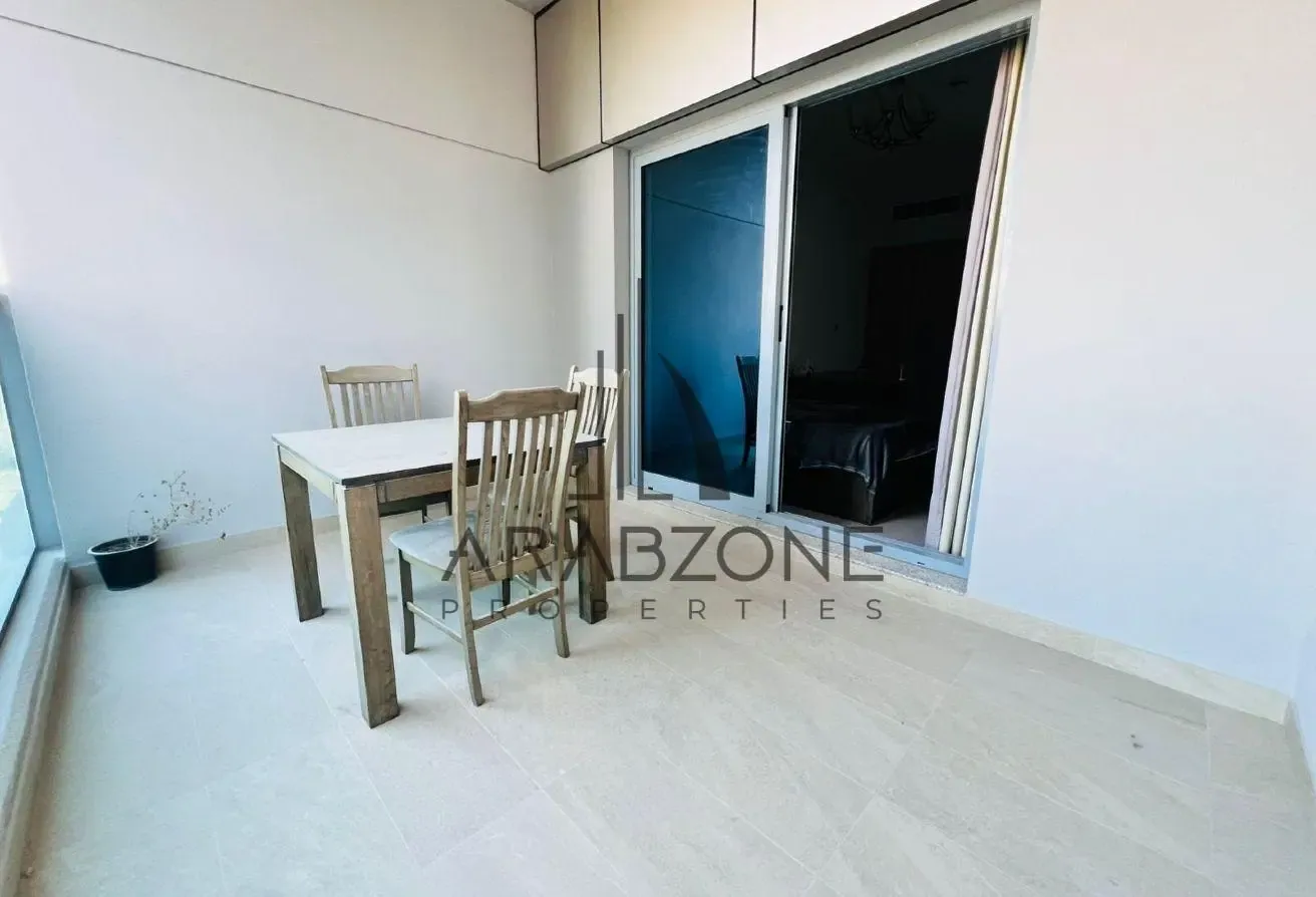 Bright & Spacious | Well maintained |Higher floor