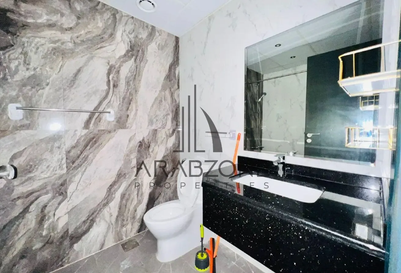 Bright & Spacious | Well maintained |Higher floor