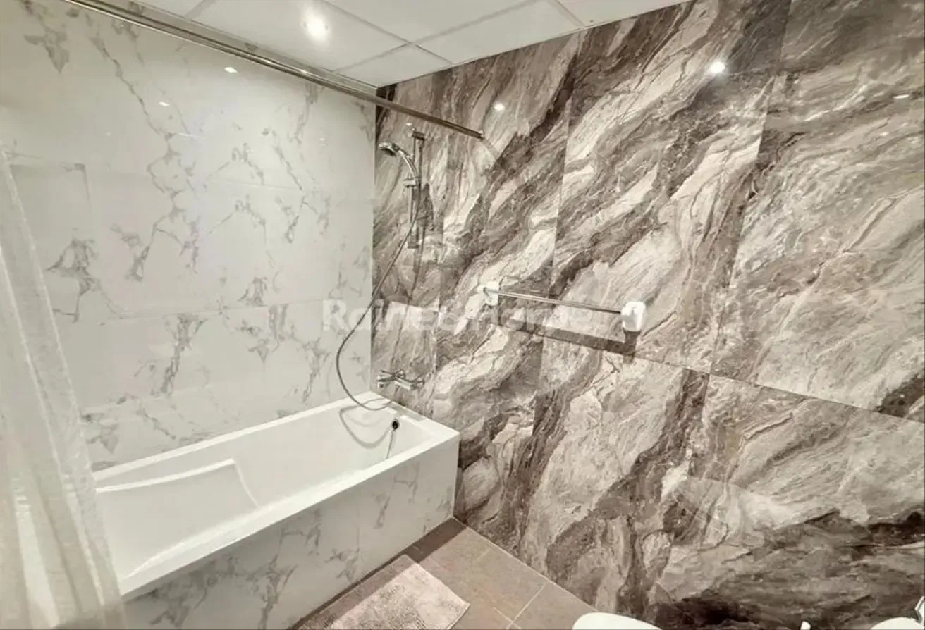 Furnished | High floor | Spacious | Canal View