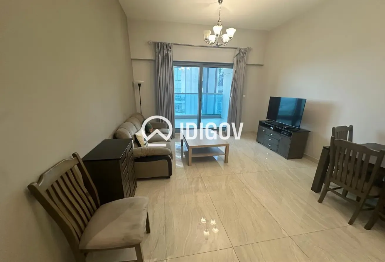 Vacant | Mid Floor | Furnished | With Balcony