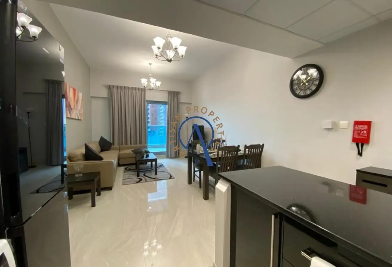 SPACIOUS LAYOUT | CANAL VIEW | READY TO MOVE IN