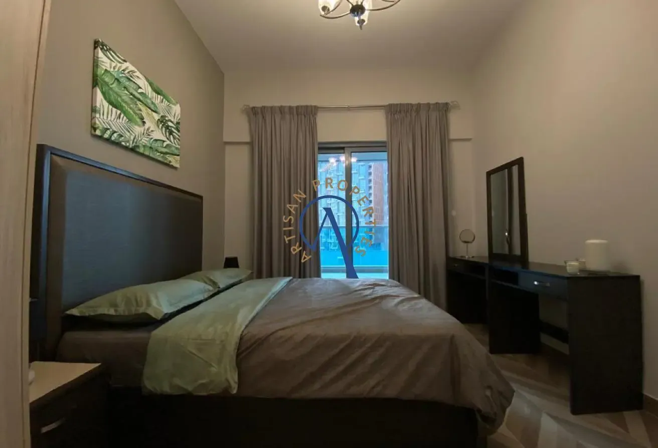 SPACIOUS LAYOUT | CANAL VIEW | READY TO MOVE IN