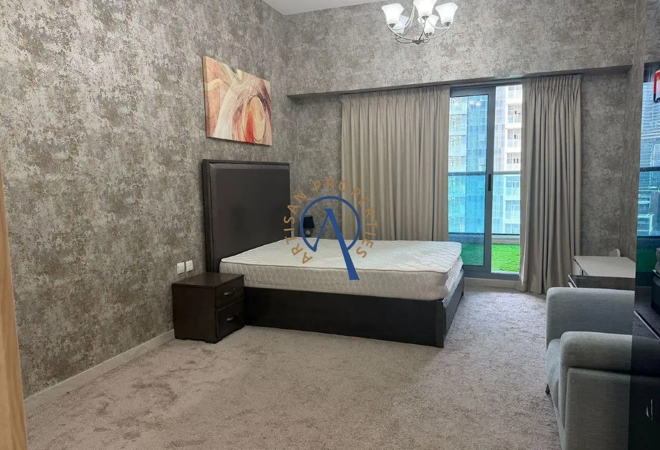 SPACIOUS LAYOUT | CANAL VIEW | READY TO MOVE IN