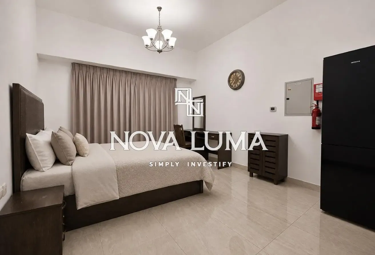 Studio with Balcony | Canal View | Elite Residence