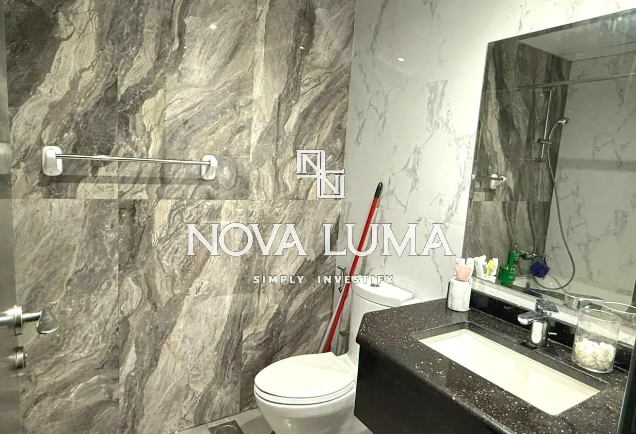 Studio with Balcony | Canal View | Elite Residence
