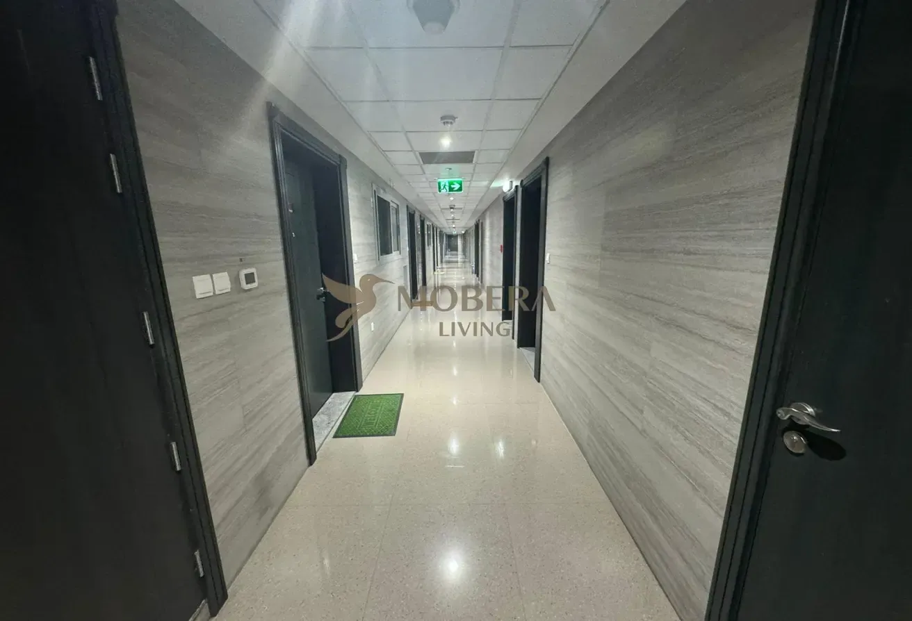 STUDIO | BUSINESS BAY | LARGE BALCONY