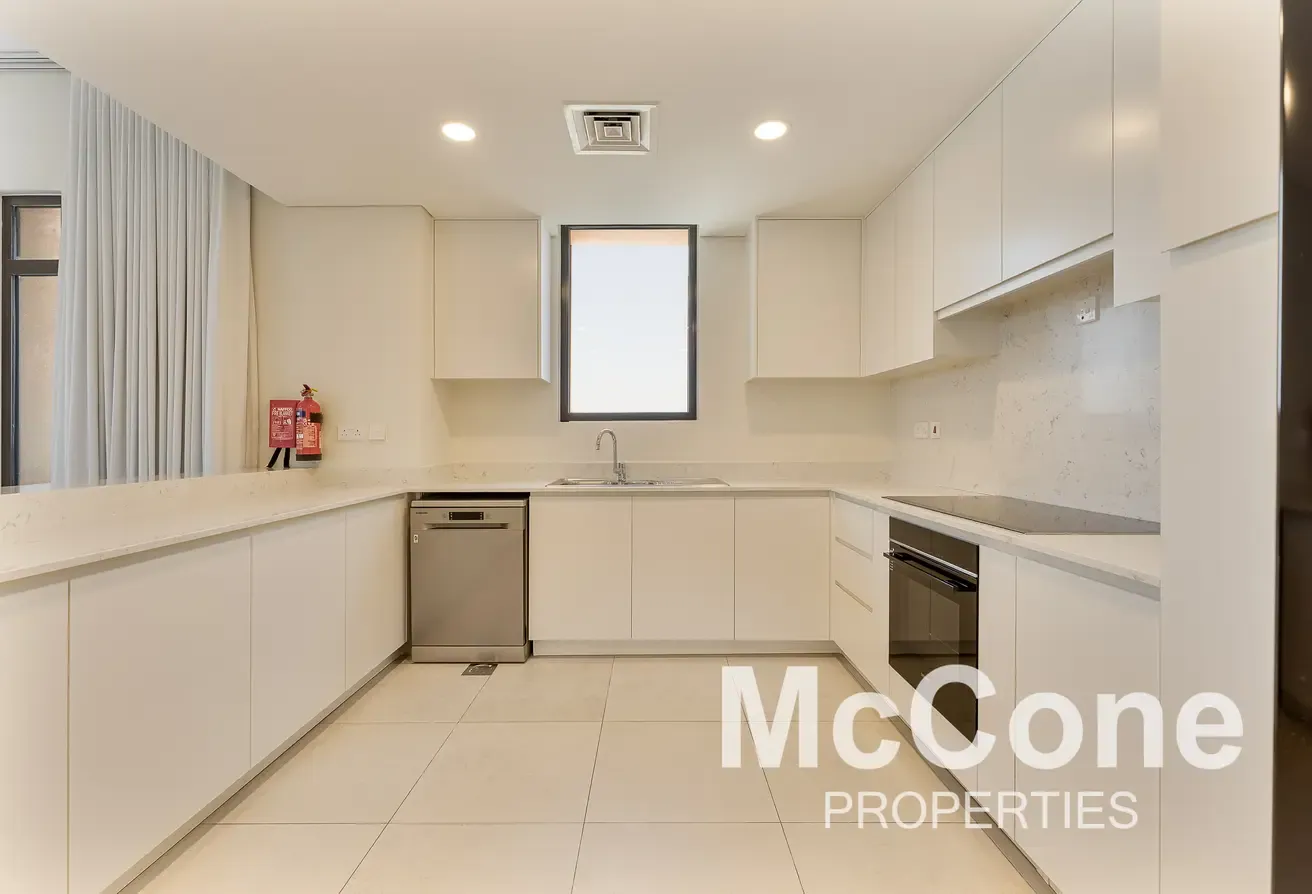 Premium Penthouse | Burj View | Luxury Furniture