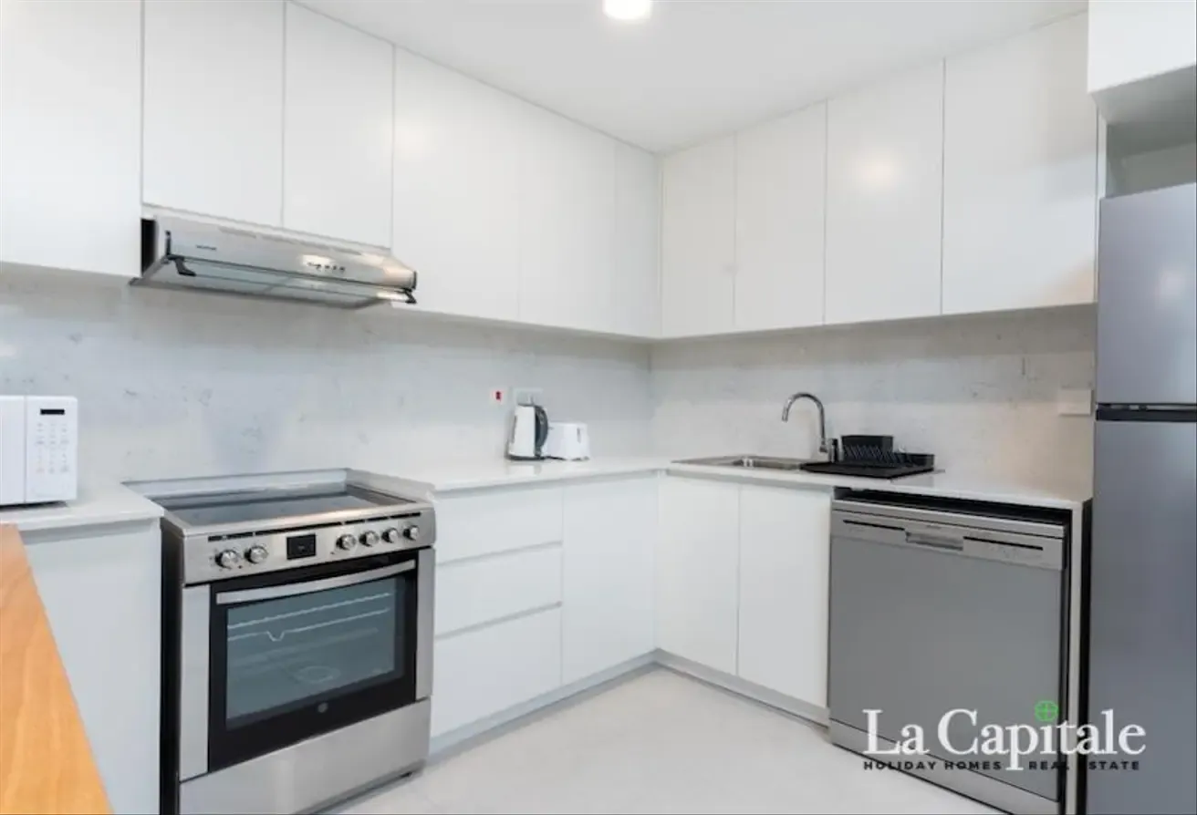 FULLY FURNISHED | VACANT | WELL-MAINTAINED