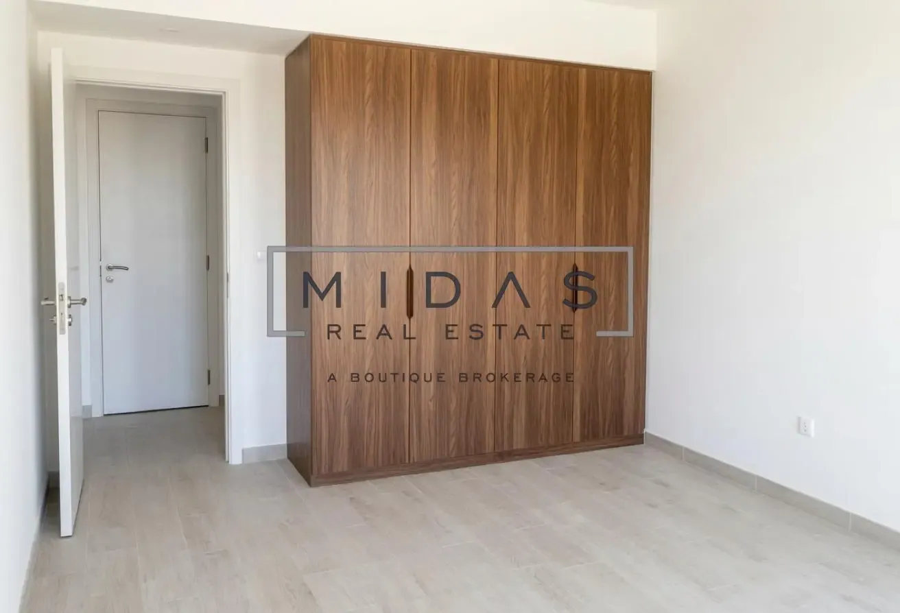 Fully Furnished | Elite Living | High-End