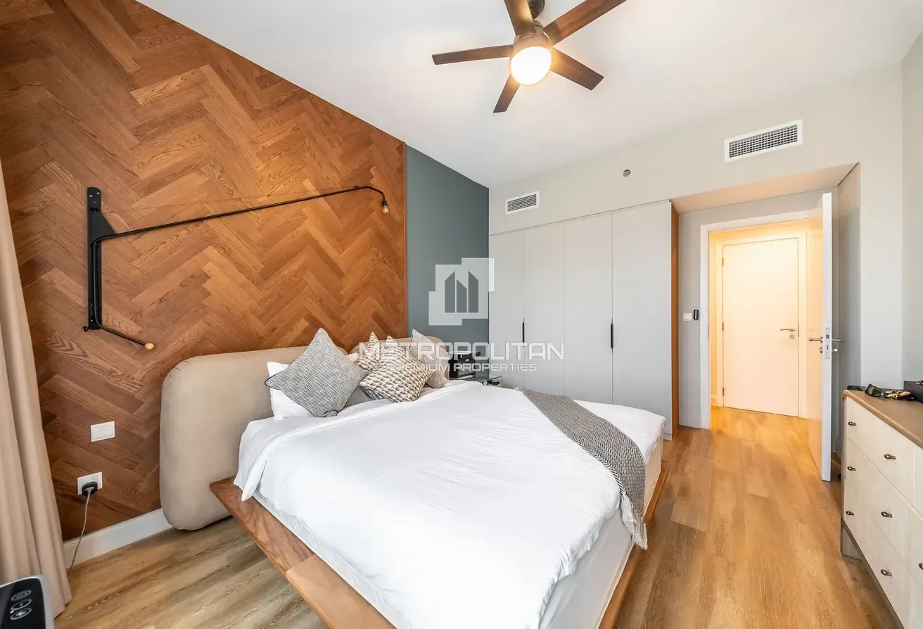 Upgraded | Fully Furnished | Available on 15/09