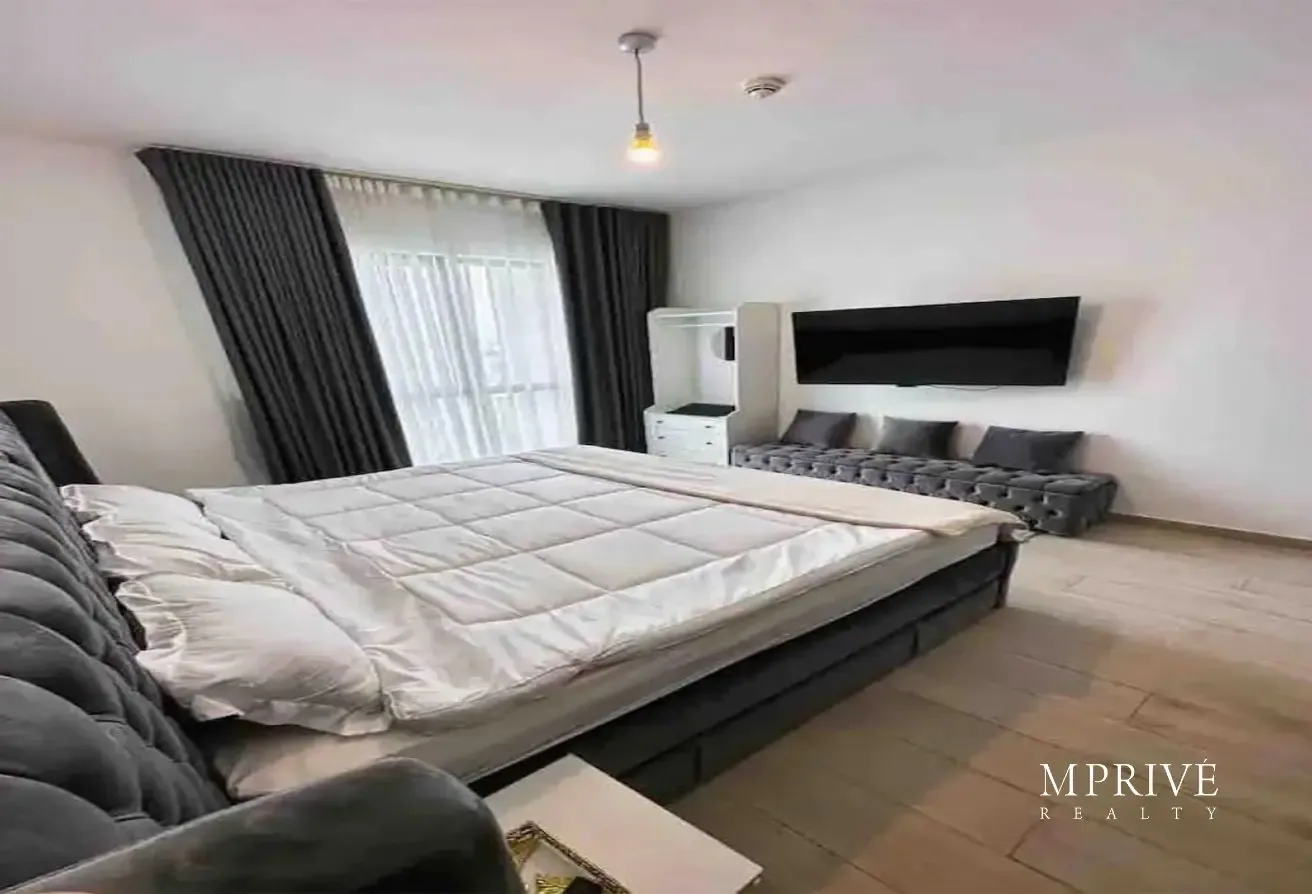 Spacious | Fully Furnished | Community View
