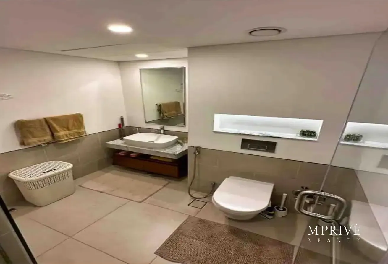 Spacious | Fully Furnished | Community View