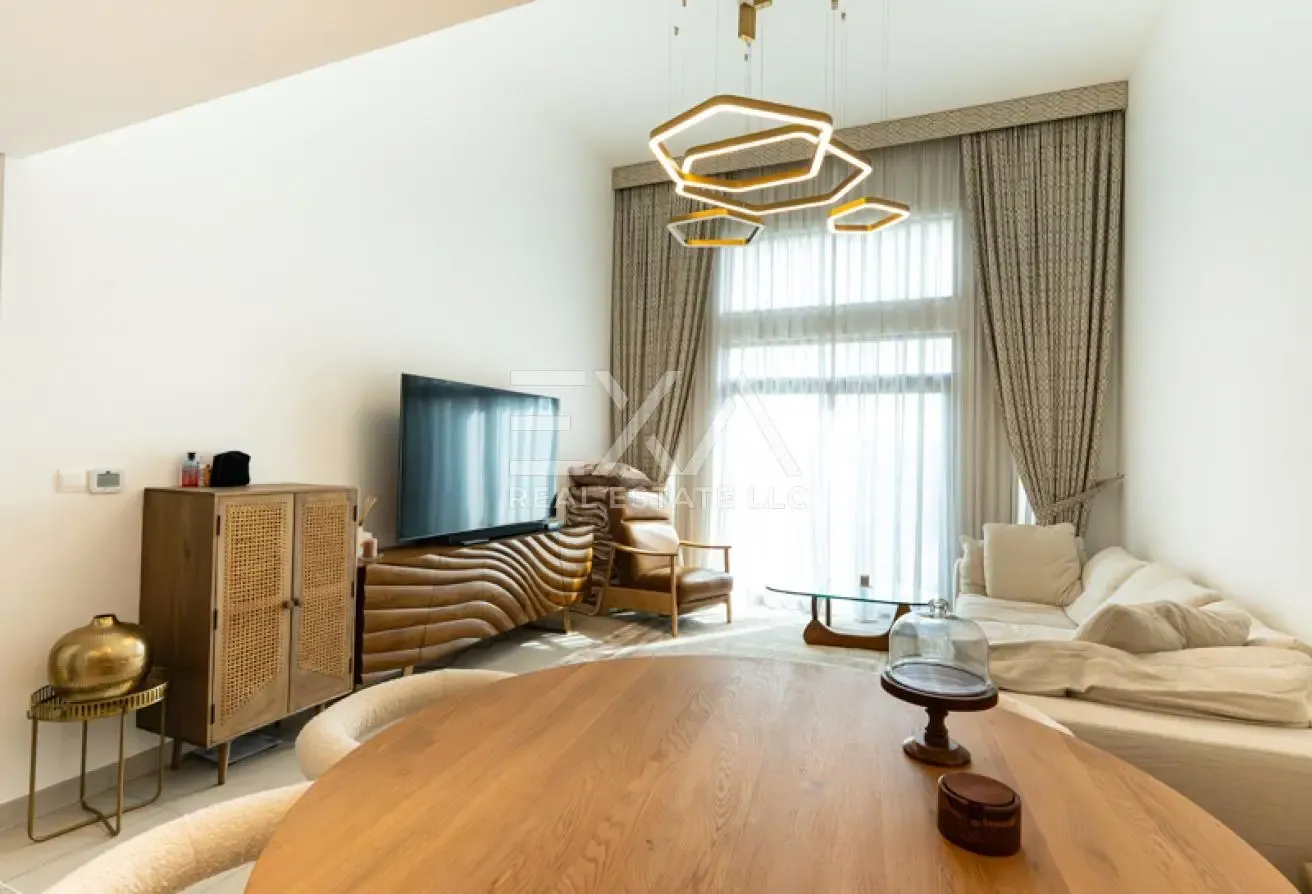 Ready to Move in I Fully Furnished I Exclusive