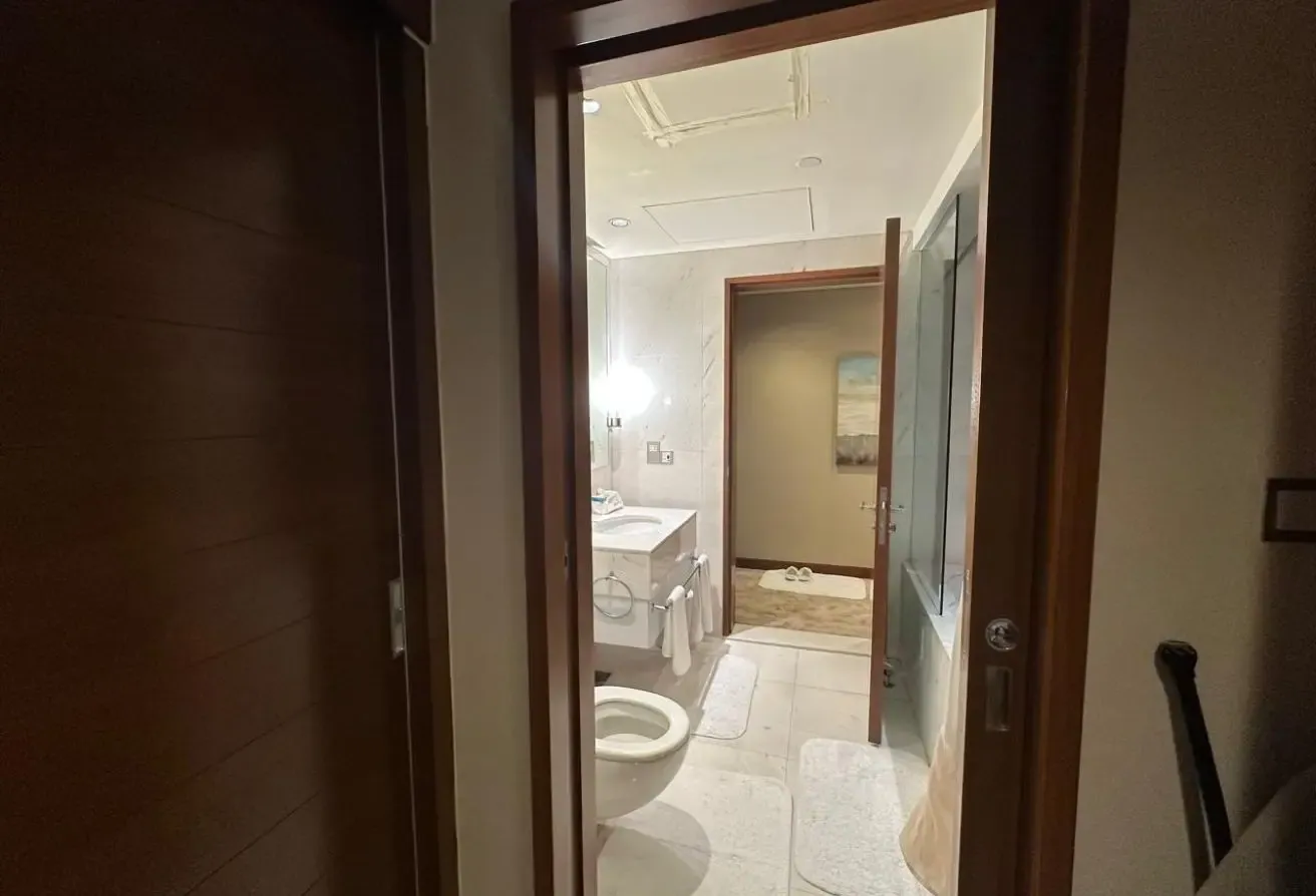 FULLY FURNISHED | CITY VIEW | 1 BEDROOM APARTMENT