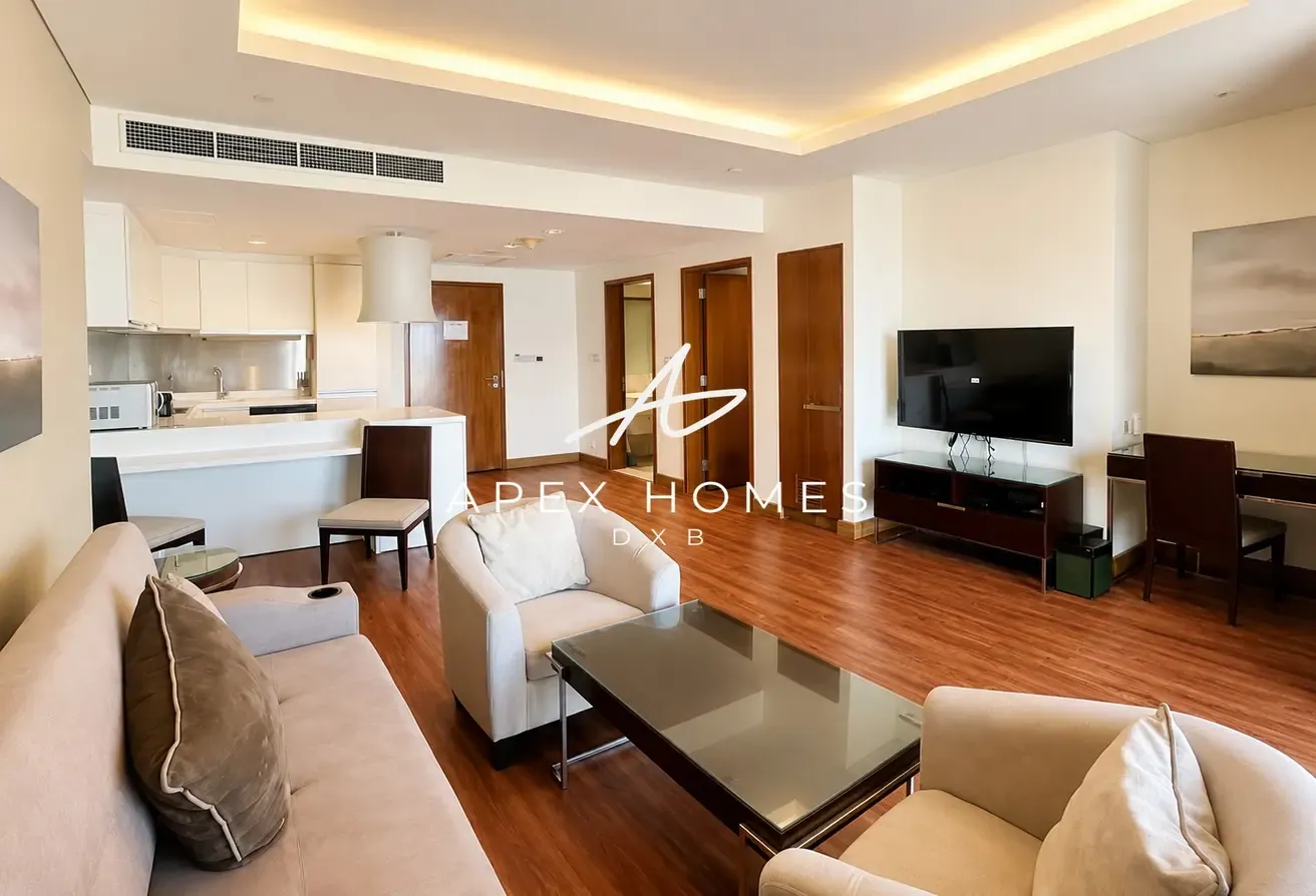 Bills Included | Mall Access | High Floor