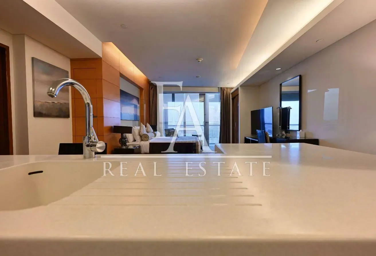 Luxury Studio | Prime Location | Iconic Views