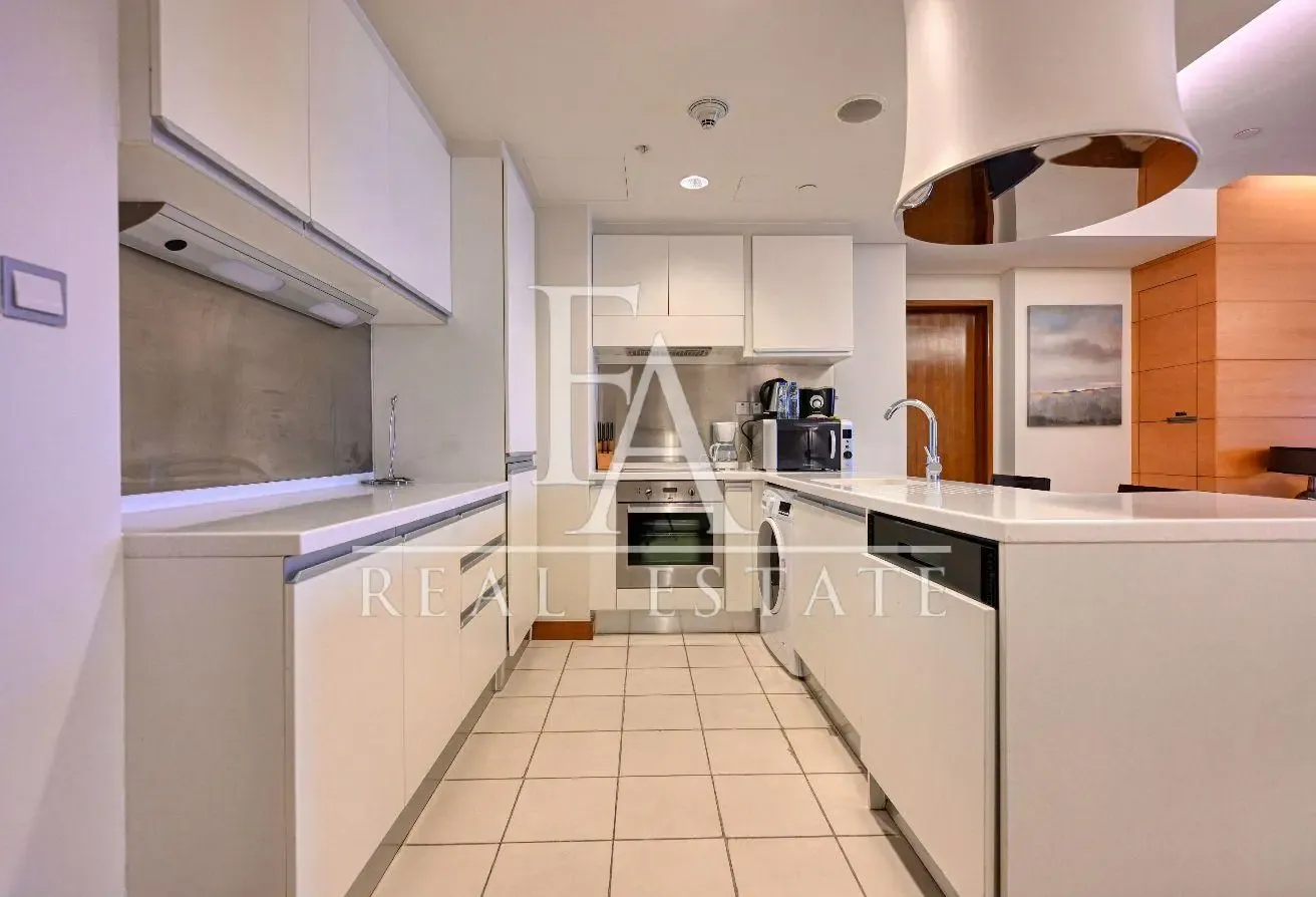 Luxury Studio | Prime Location | Iconic Views