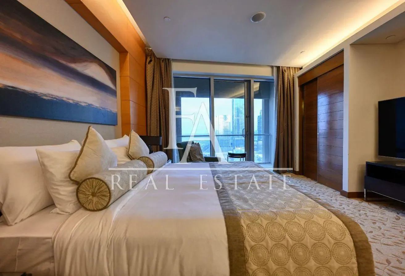 Luxury Studio | Prime Location | Iconic Views