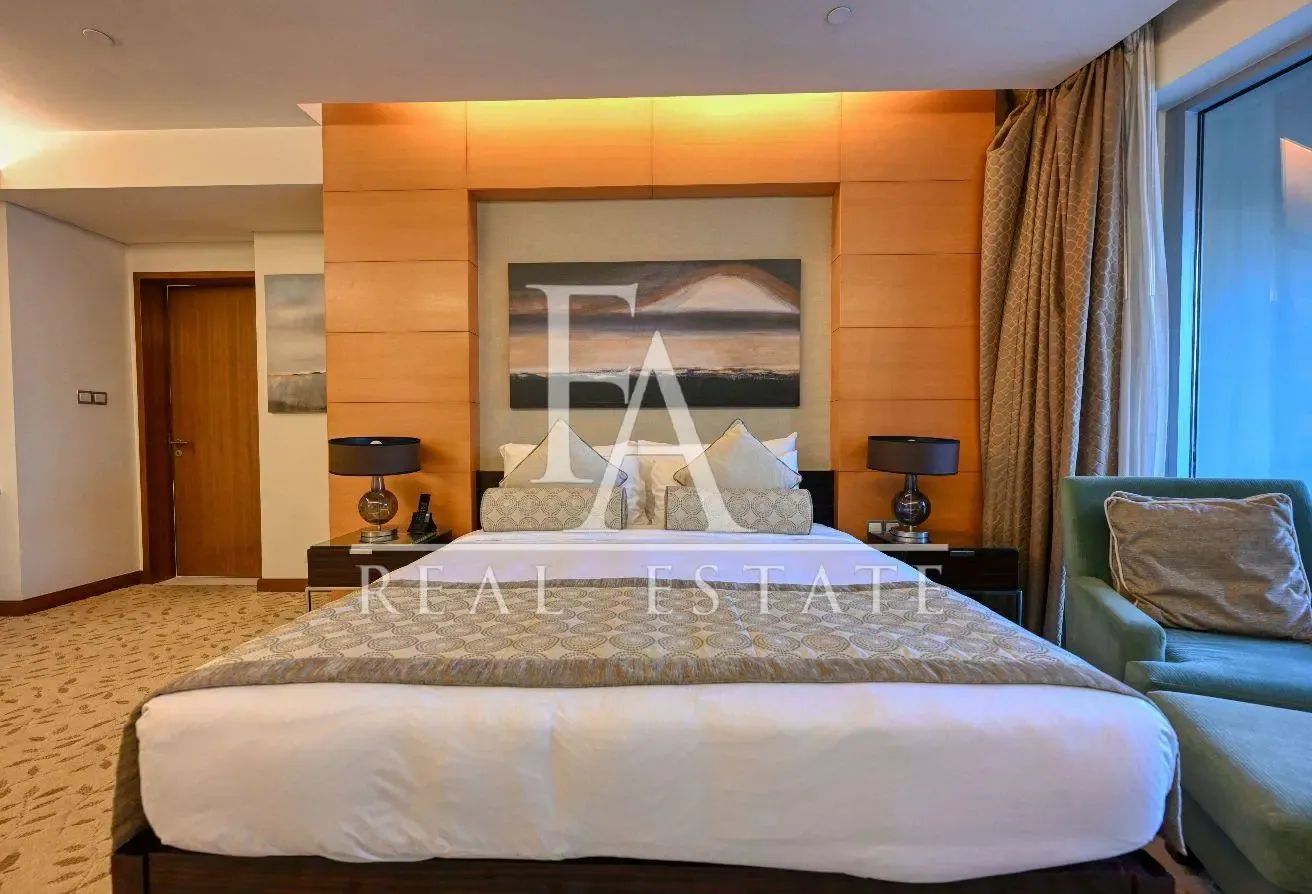 Luxury Studio | Prime Location | Iconic Views