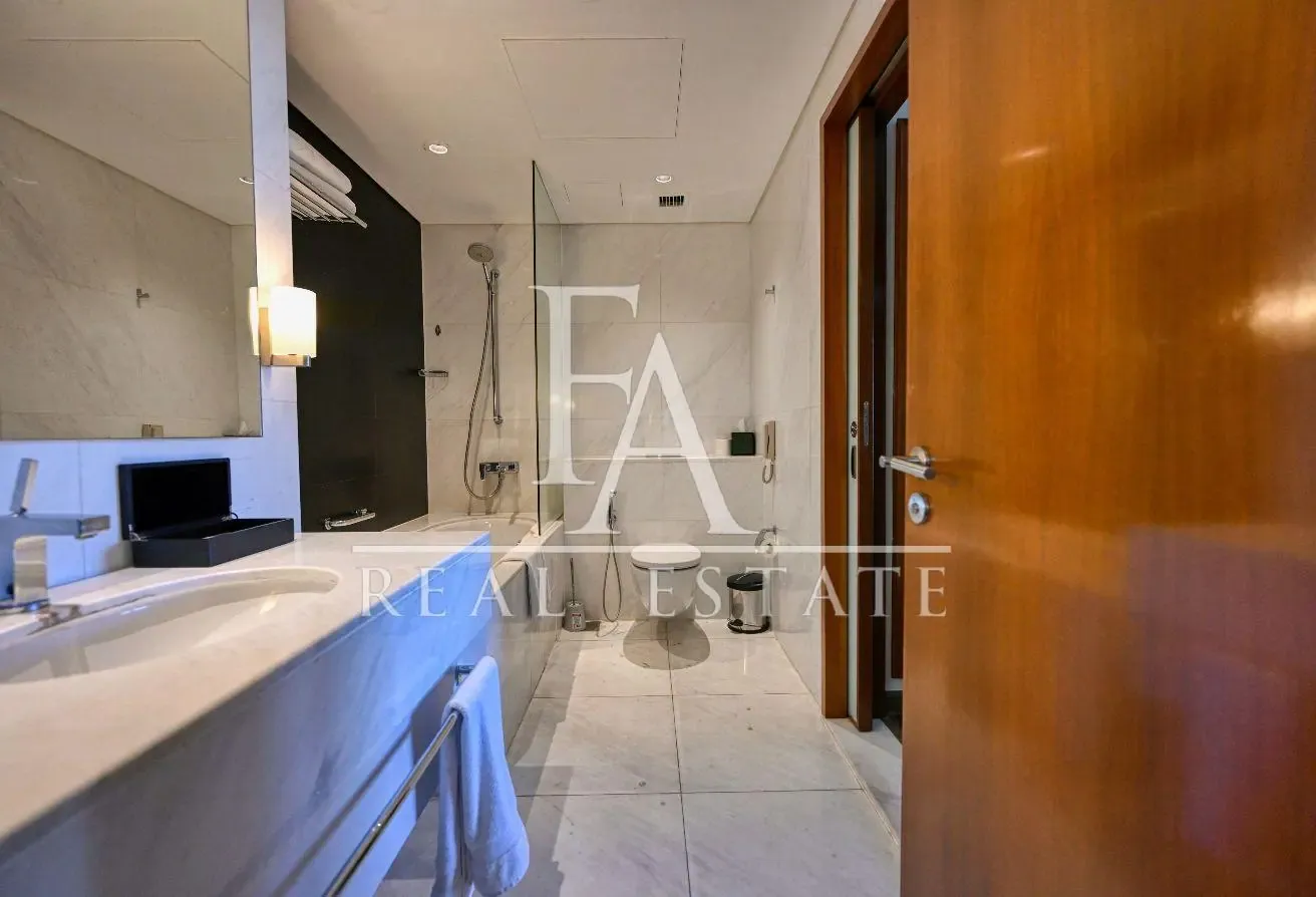 Luxury Studio | Prime Location | Iconic Views