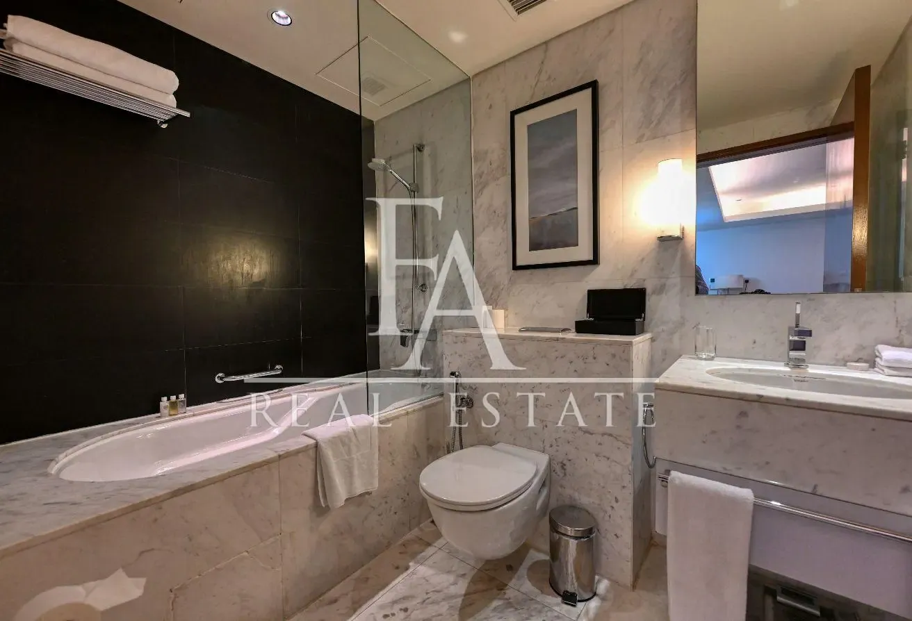 Luxury Studio | Prime Location | Iconic Views