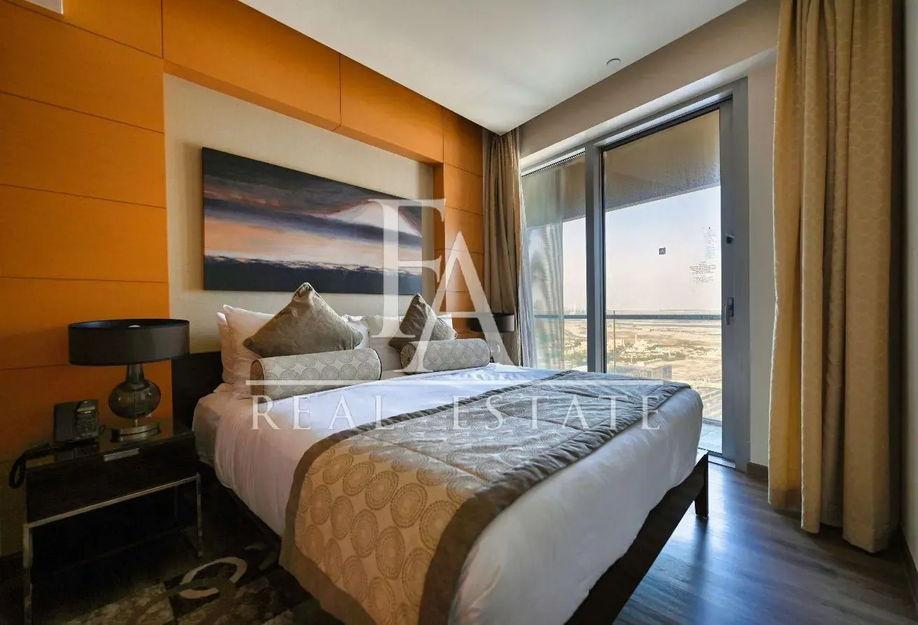 Prime Views | Available | Downtown Luxury