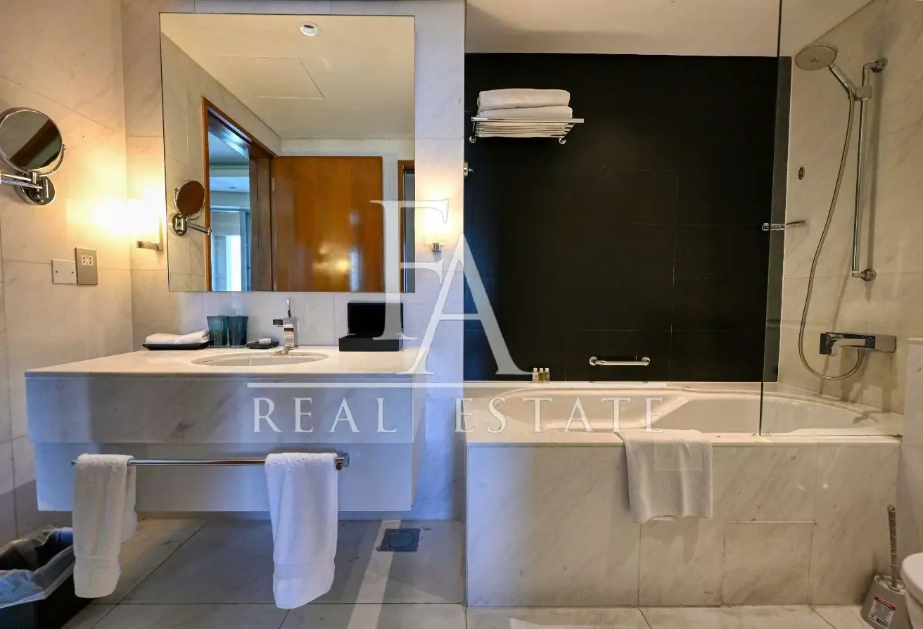 Prime Views | Available | Downtown Luxury