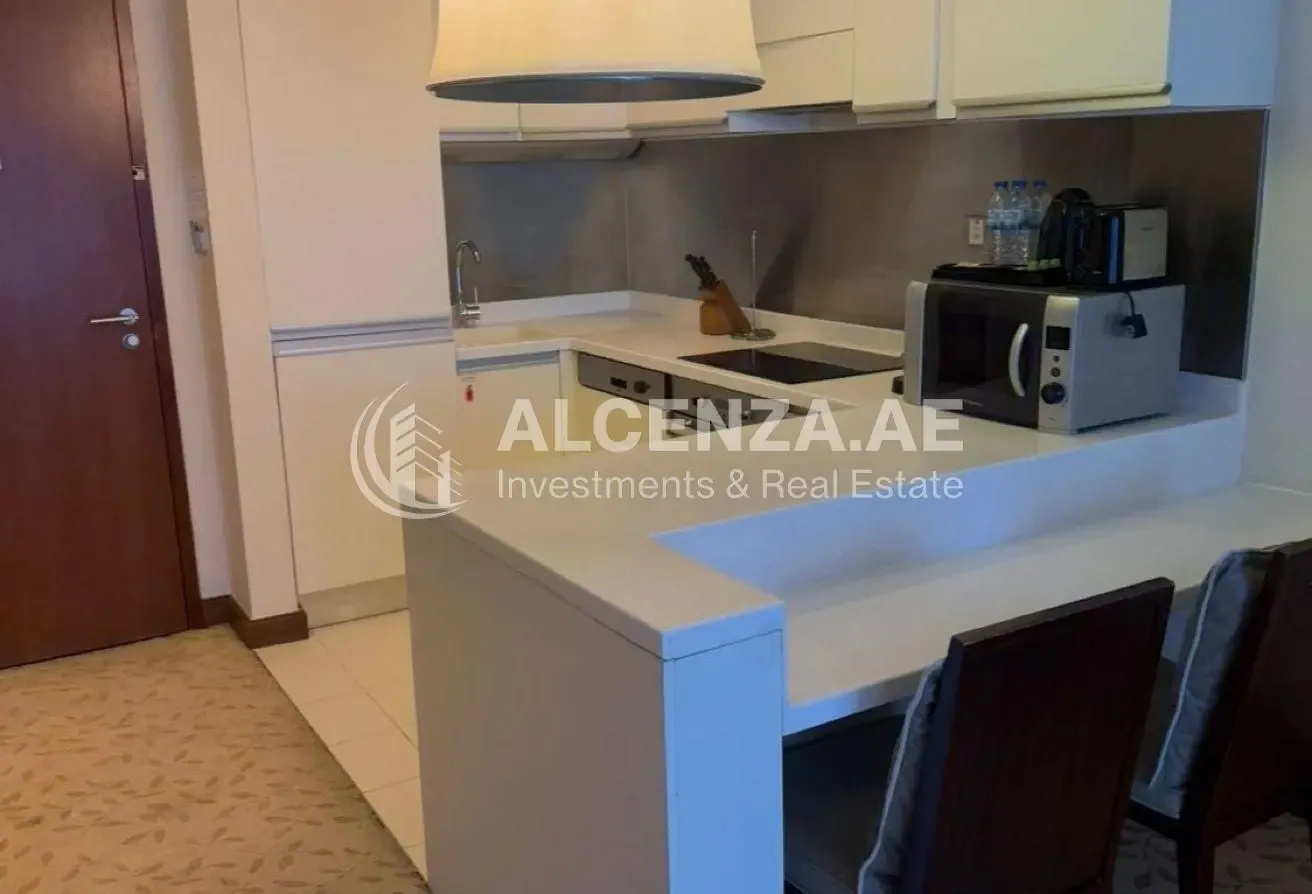Bright Studio | High Floor | Burj Views