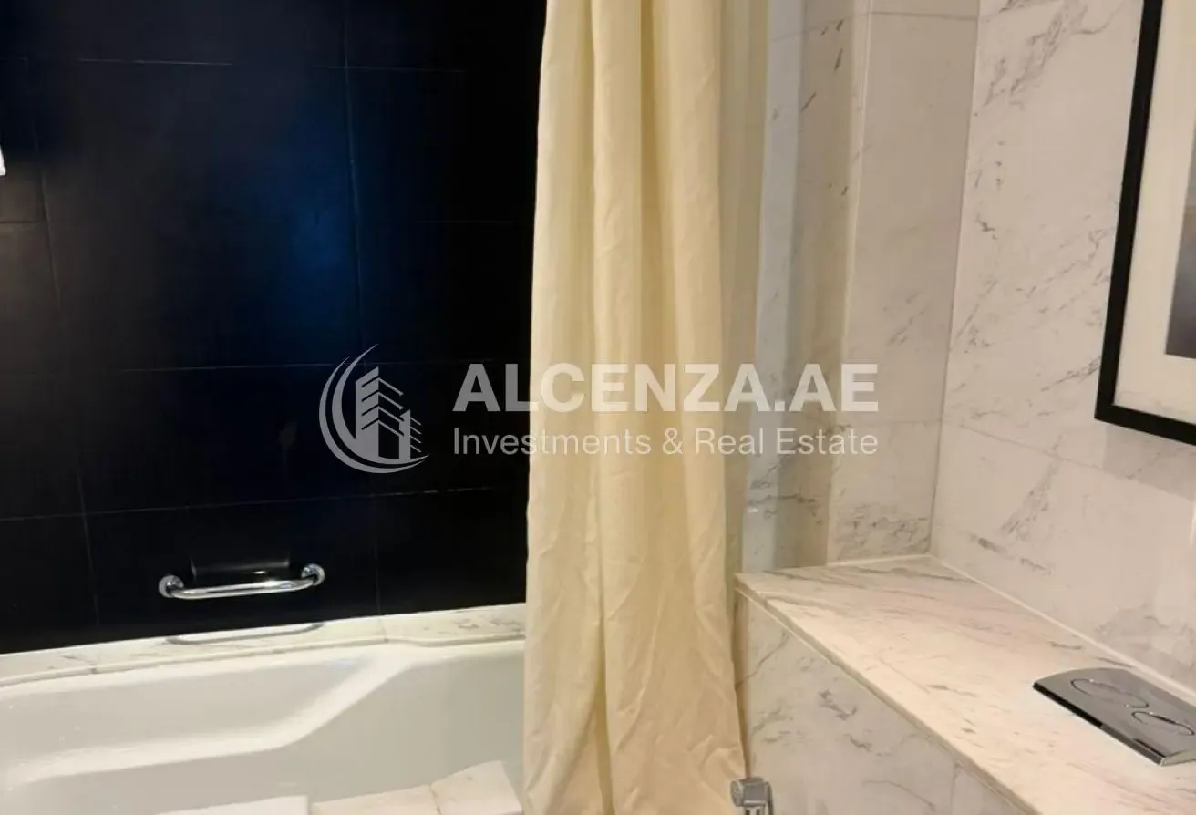 Bright Studio | High Floor | Burj Views