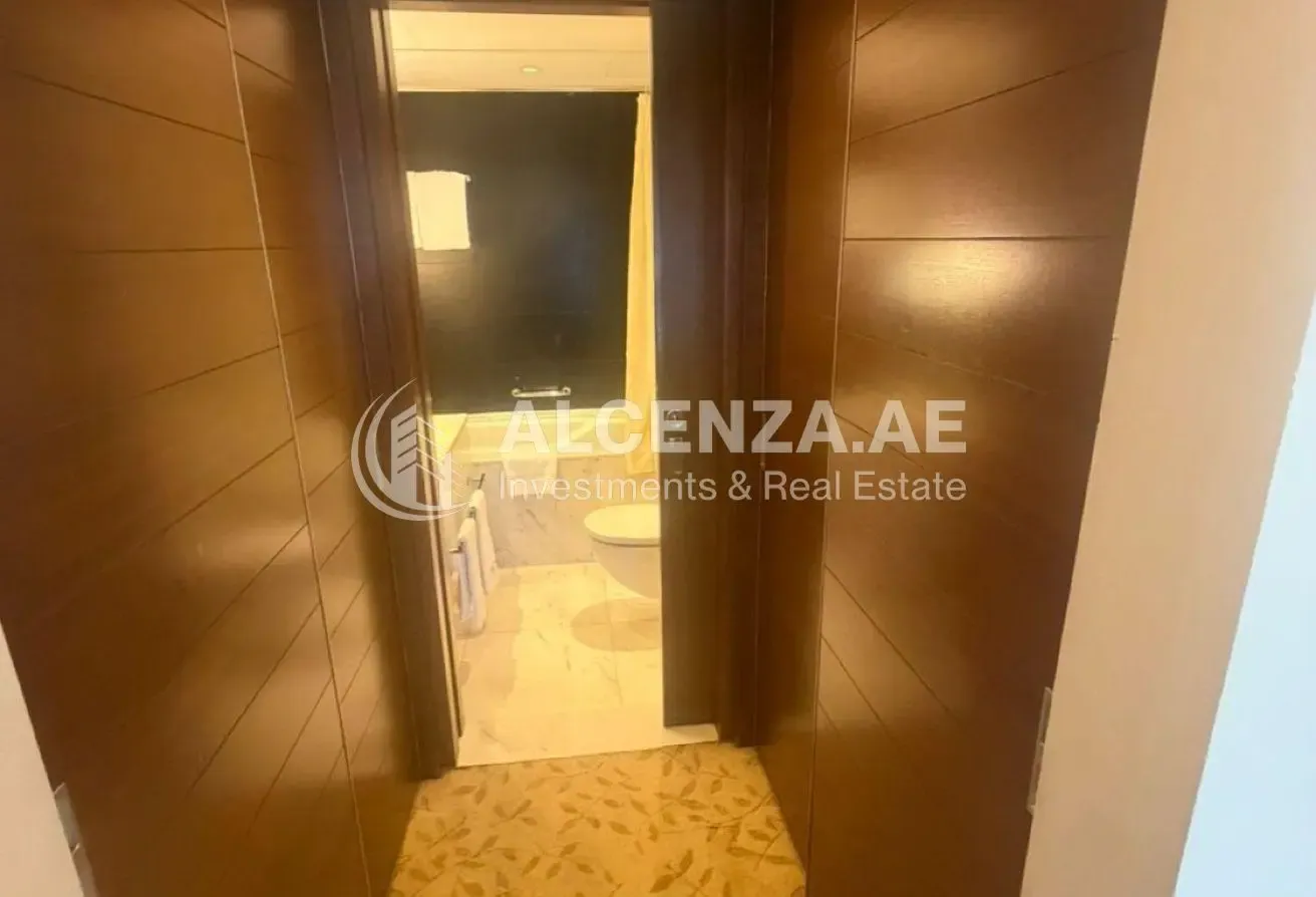 Bright Studio | High Floor | Burj Views