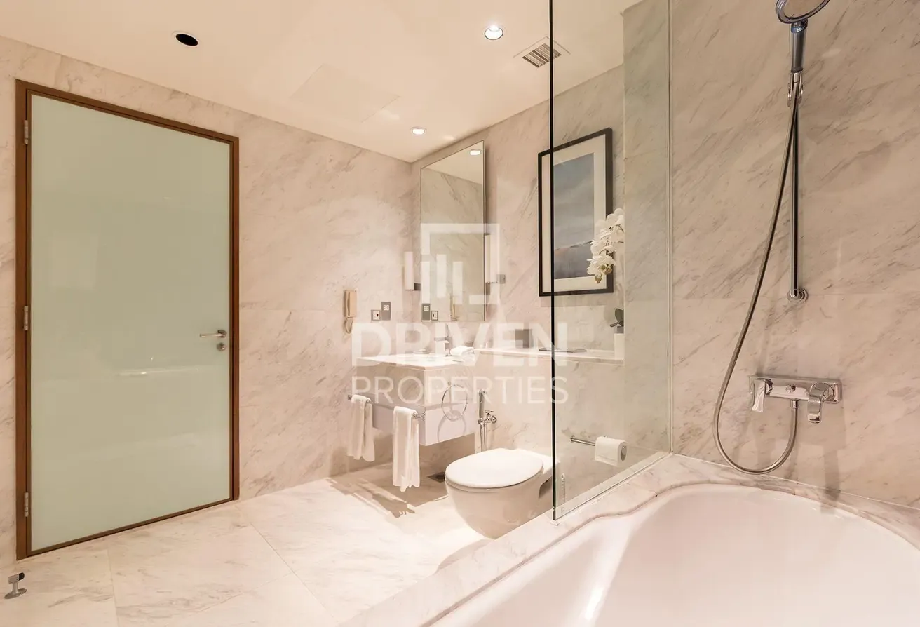 Upgraded | Ready to Move in | Dubai Mall access