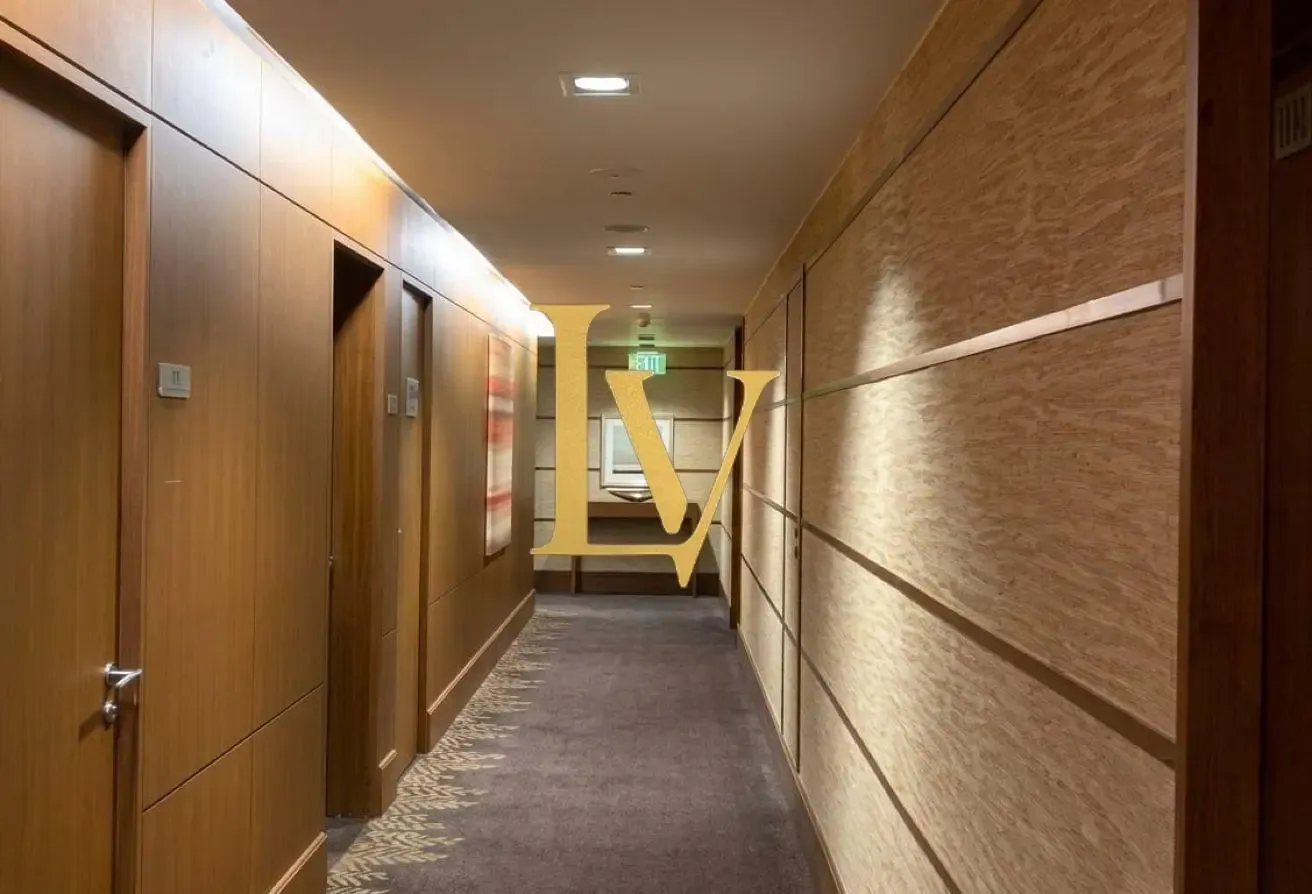 High Floor | Luxury Living | Direct Mall Access