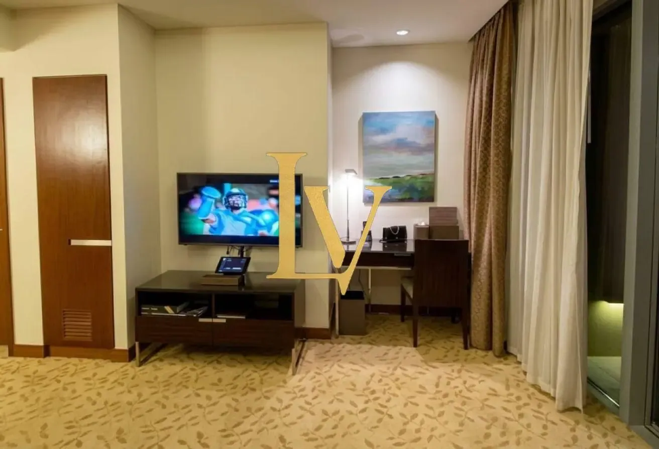 High Floor | Luxury Living | Direct Mall Access