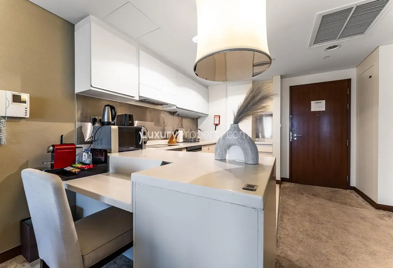 High Floor | Direct Mall Access Kempinski