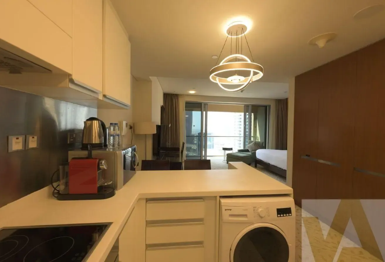 HIGH FLOOR | BURJ AND SKYLINE VIEW | VACANT